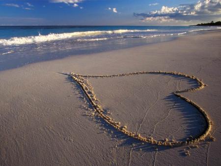 cuore nel mare